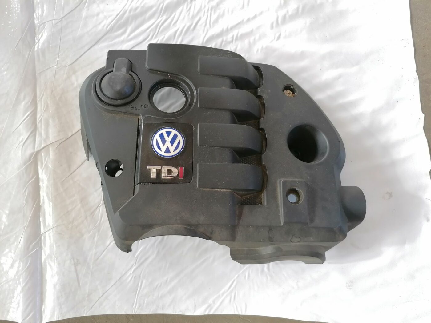 Dzinēja dekoratīvais vāks priekš VW PASSAT 2003 UNIVERSAL BLUE 1 Dzinēja dekoratīvais vāks priekš VW PASSAT 2003 UNIVERSAL BLUE