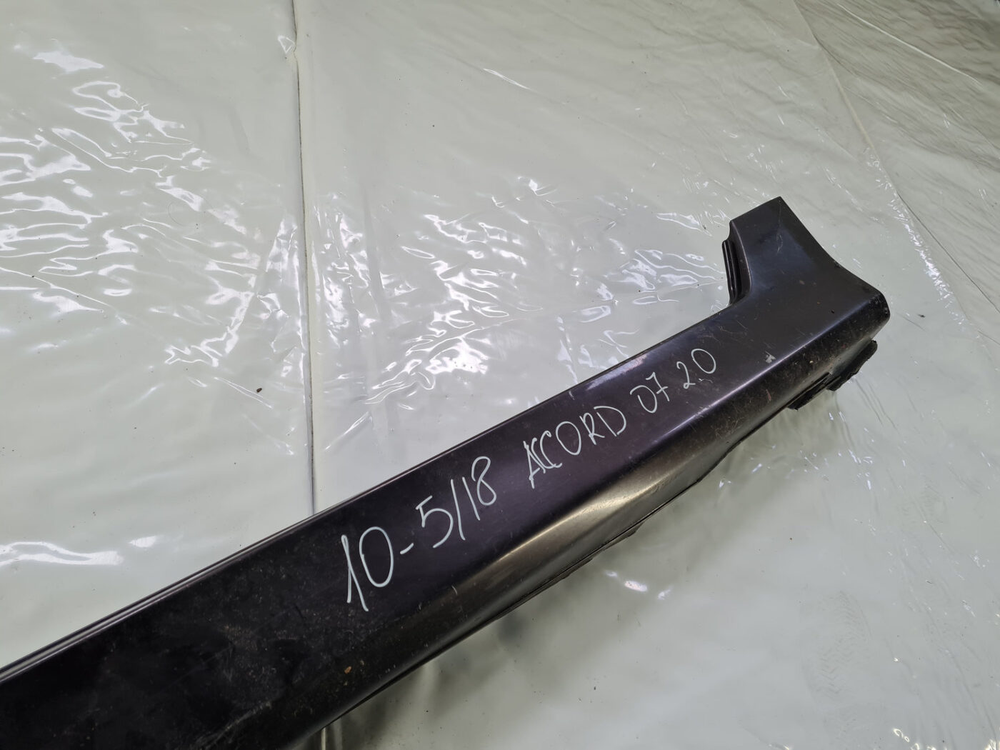 Ārēja sliekšņa kreisa uzlika priekš HONDA ACCORD 2008 16 Ārēja sliekšņa kreisa uzlika priekš HONDA ACCORD 2008