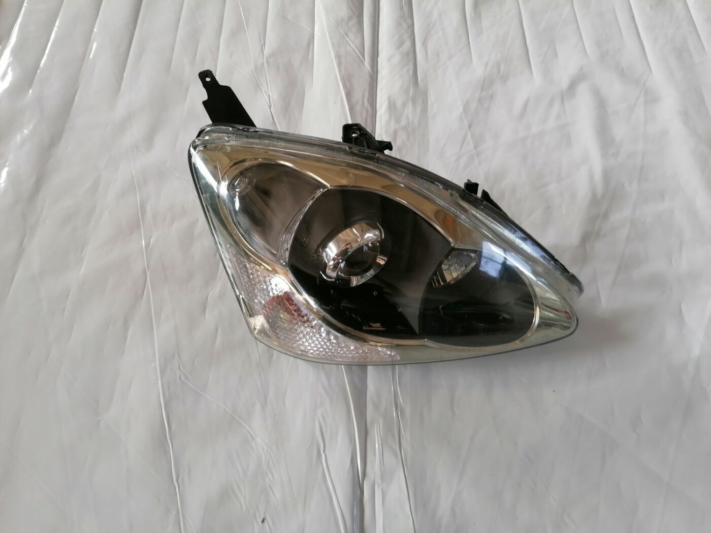 Priekšējais labais lukturis priekš HONDA CIVIC 2004 4 Priekšējais labais lukturis priekš HONDA CIVIC 2004