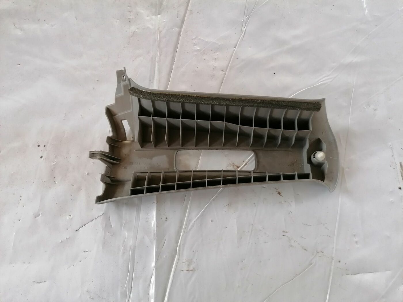 Vidējas salona statnes apdare priekš HONDA CIVIC 2004 3 Vidējas salona statnes apdare priekš HONDA CIVIC 2004