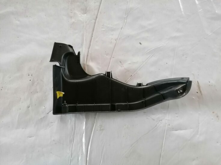Aizmugures plaukta turētājs priekš HONDA CIVIC 2004