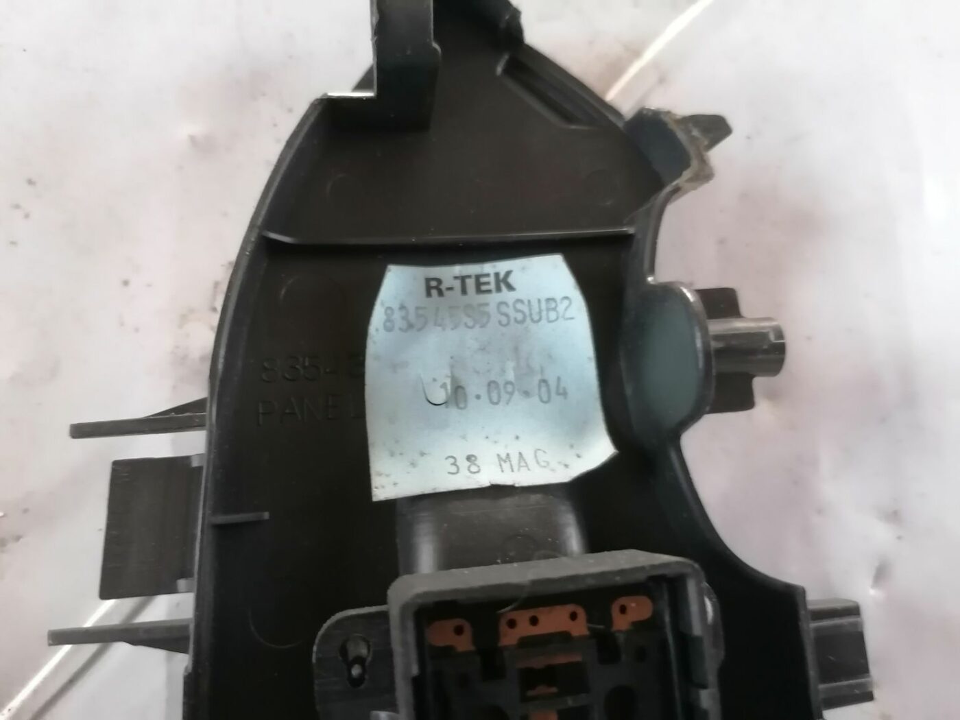 Stikla pacelšanas poga priekš HONDA CIVIC 2004 4 Stikla pacelšanas poga priekš HONDA CIVIC 2004