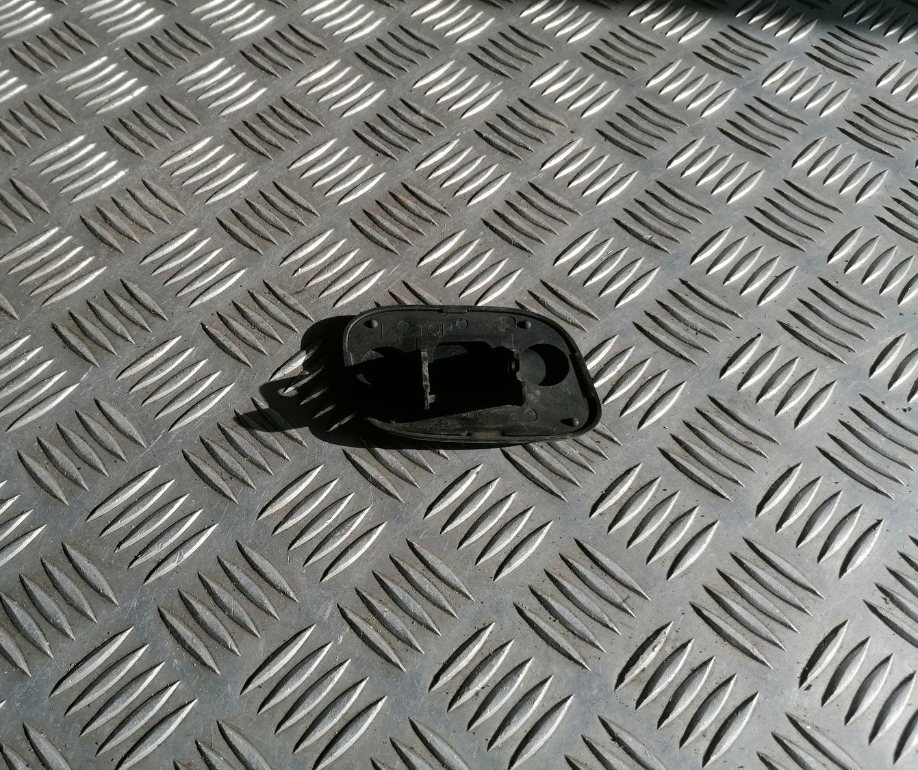 Lukturu mazgātāja sprauslas vāks priekš HONDA CIVIC 2004 4 Lukturu mazgātāja sprauslas vāks priekš HONDA CIVIC 2004