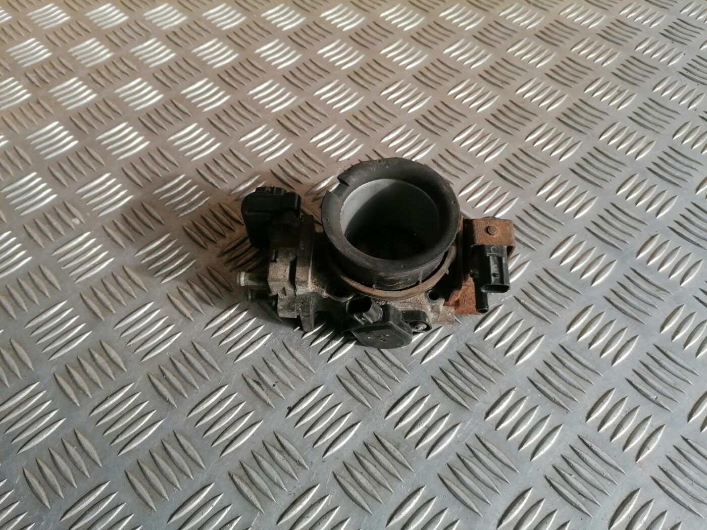 Droseļvārsts priekš HONDA CIVIC 2004 1 Droseļvārsts priekš HONDA CIVIC 2004