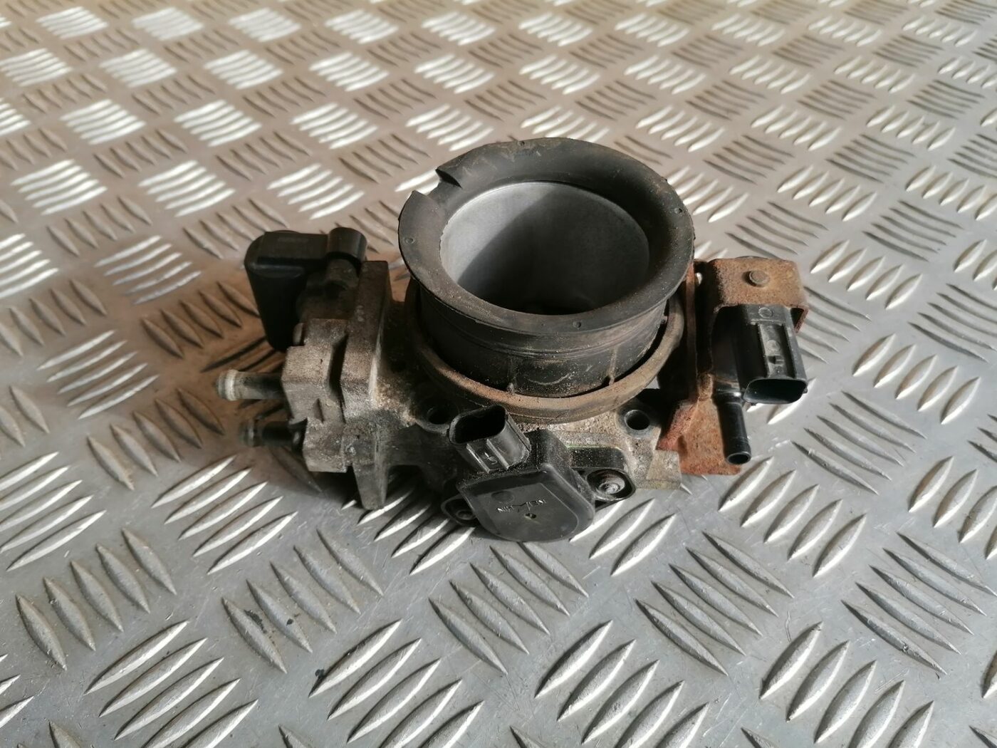 Droseļvārsts priekš HONDA CIVIC 2004 2 Droseļvārsts priekš HONDA CIVIC 2004