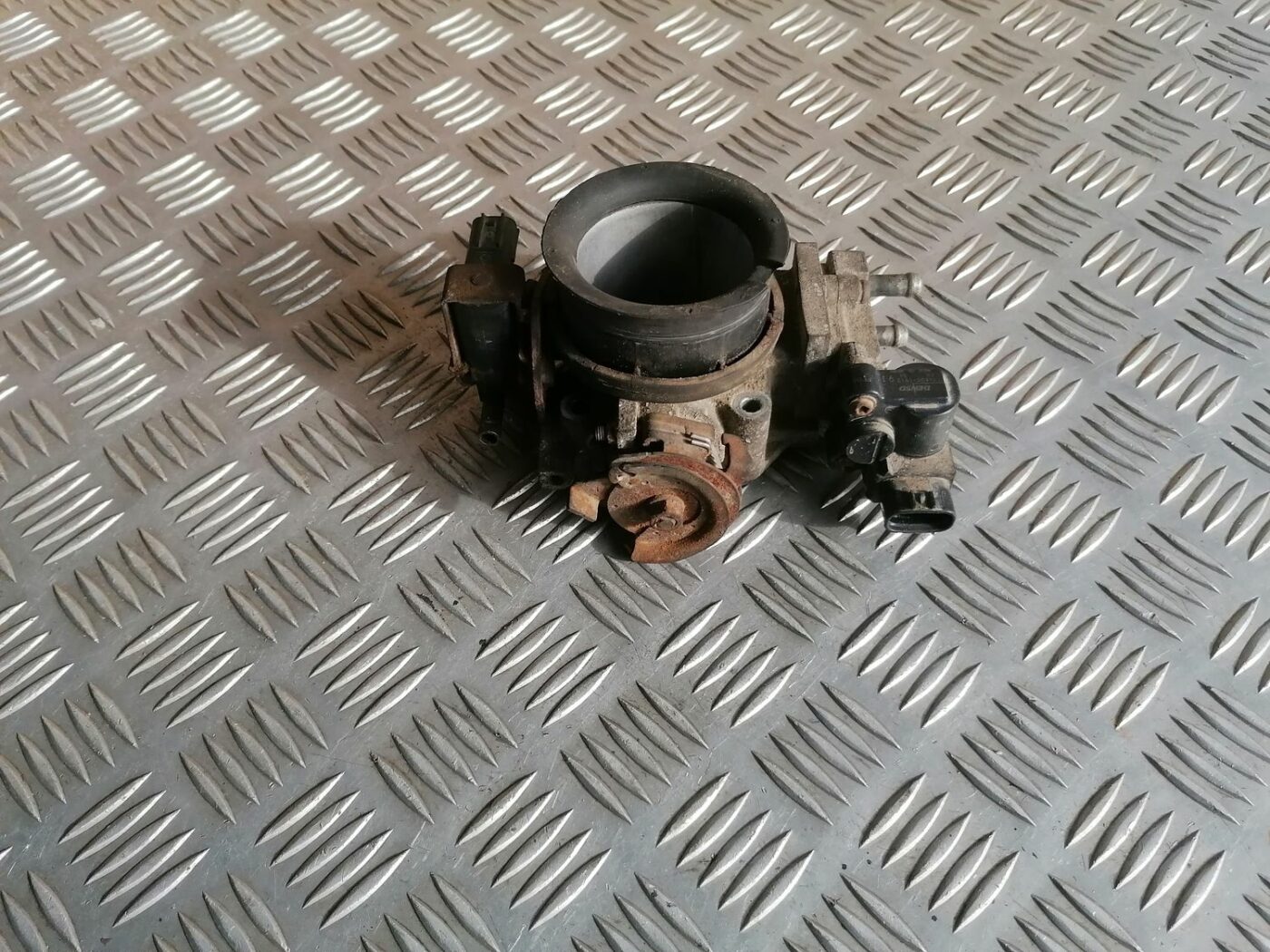 Droseļvārsts priekš HONDA CIVIC 2004 4 Droseļvārsts priekš HONDA CIVIC 2004