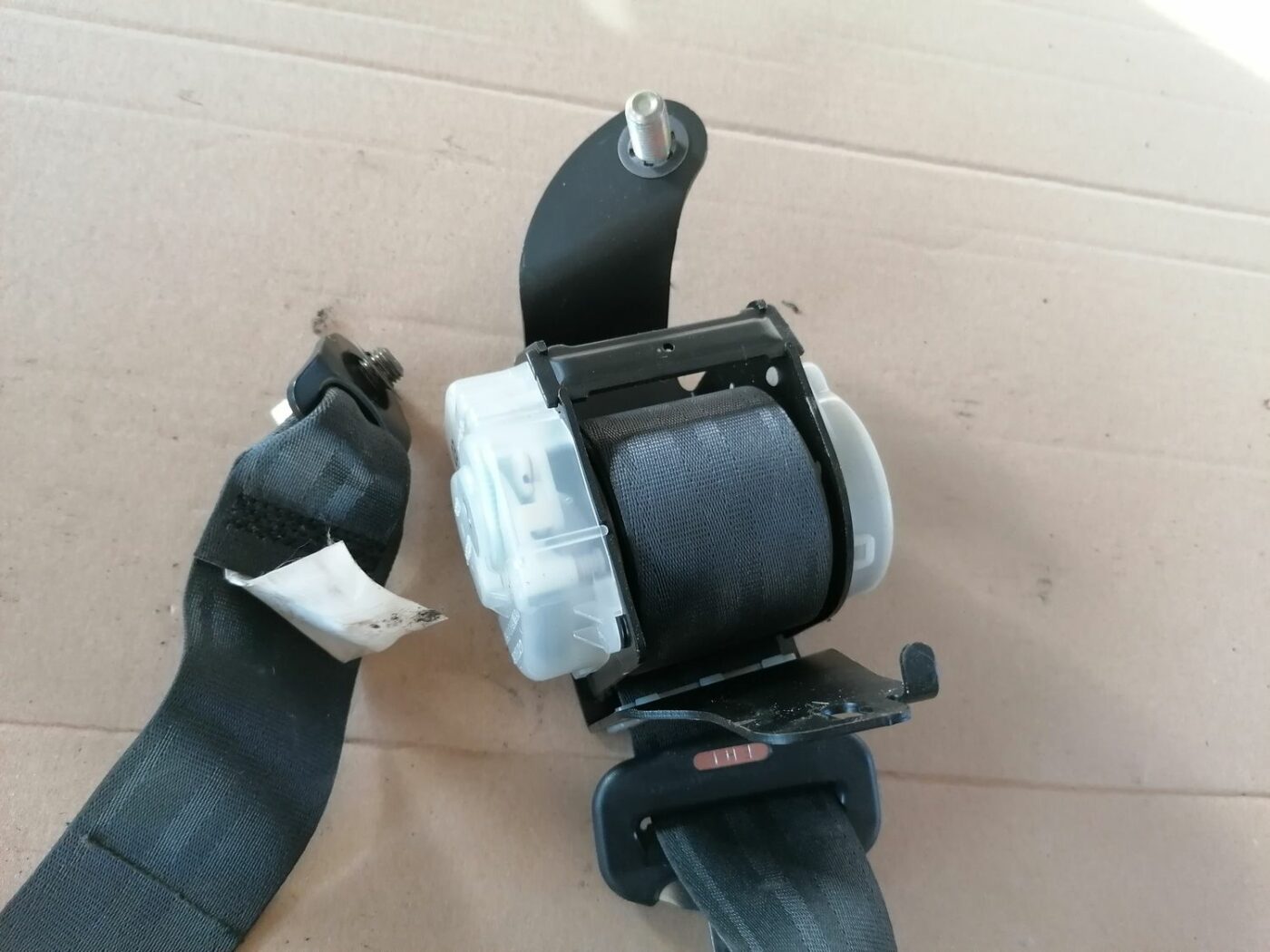 Aizmugurējā kreisa drošības josta priekš HONDA ACCORD 2003 SILVER 2 Aizmugurējā kreisa drošības josta priekš HONDA ACCORD 2003 SILVER