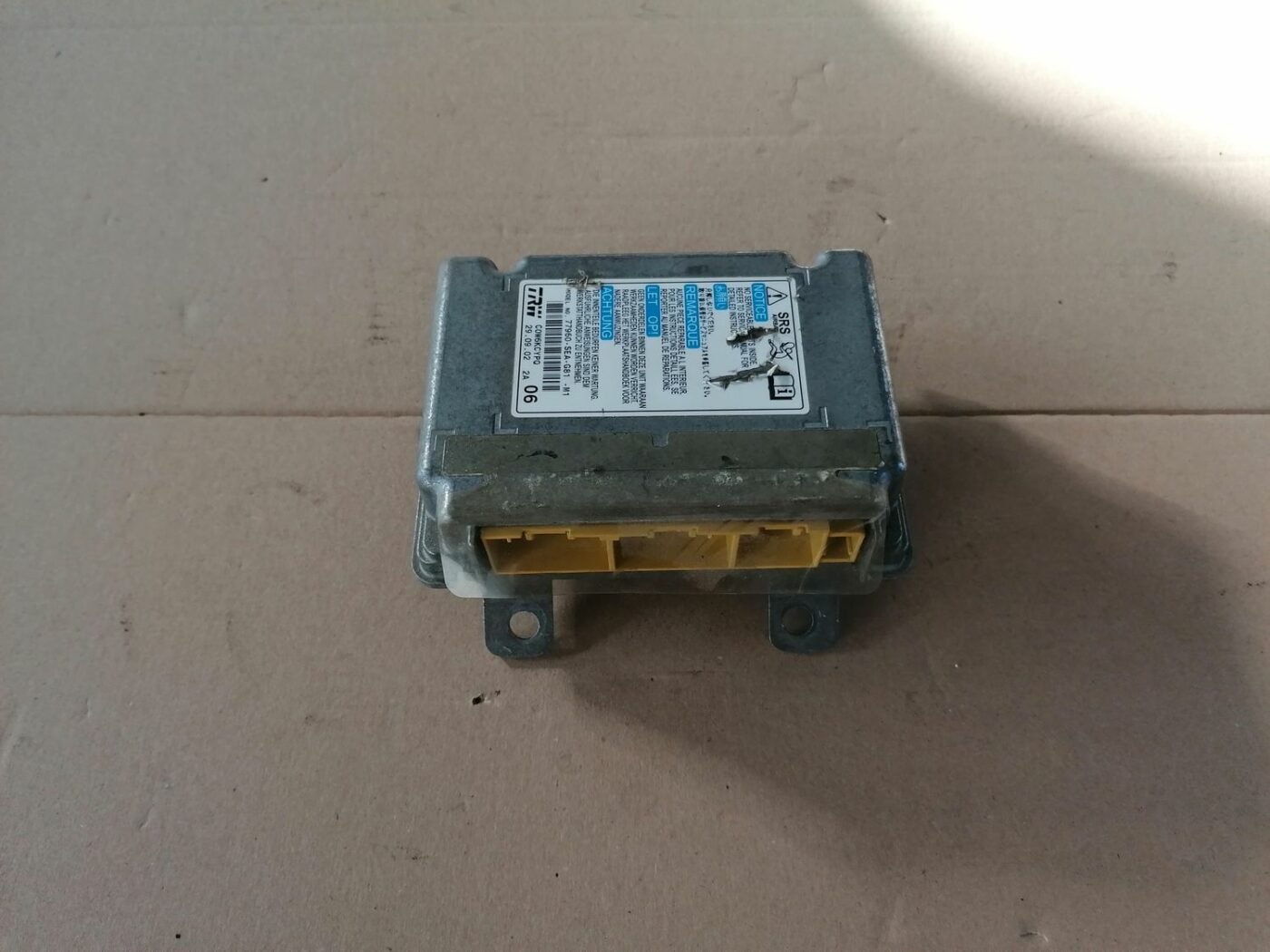 Drošības spilvena vadības bloks priekš HONDA ACCORD 2003 SILVER 1 Drošības spilvena vadības bloks priekš HONDA ACCORD 2003 SILVER