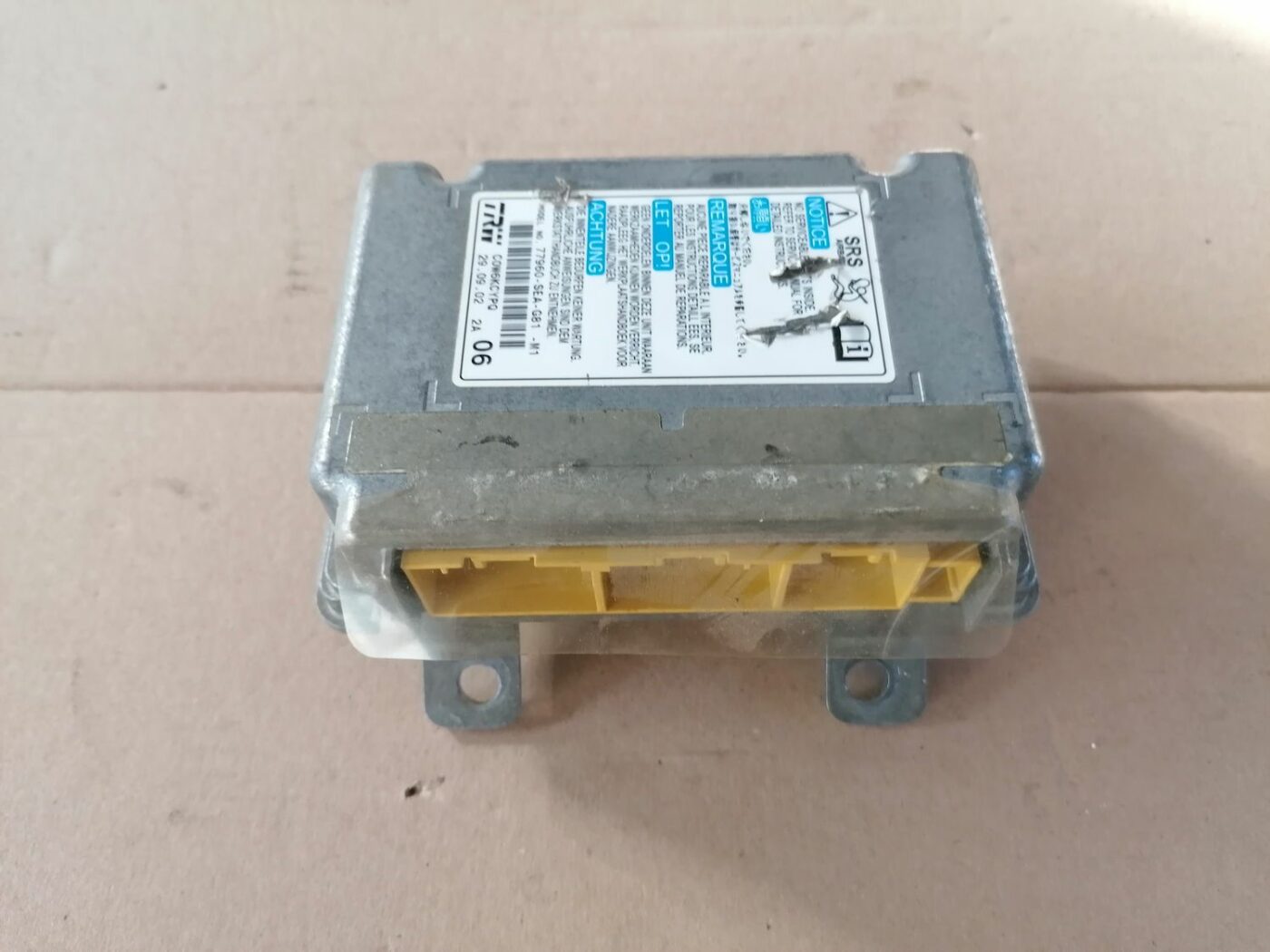 Drošības spilvena vadības bloks priekš HONDA ACCORD 2003 SILVER 2 Drošības spilvena vadības bloks priekš HONDA ACCORD 2003 SILVER