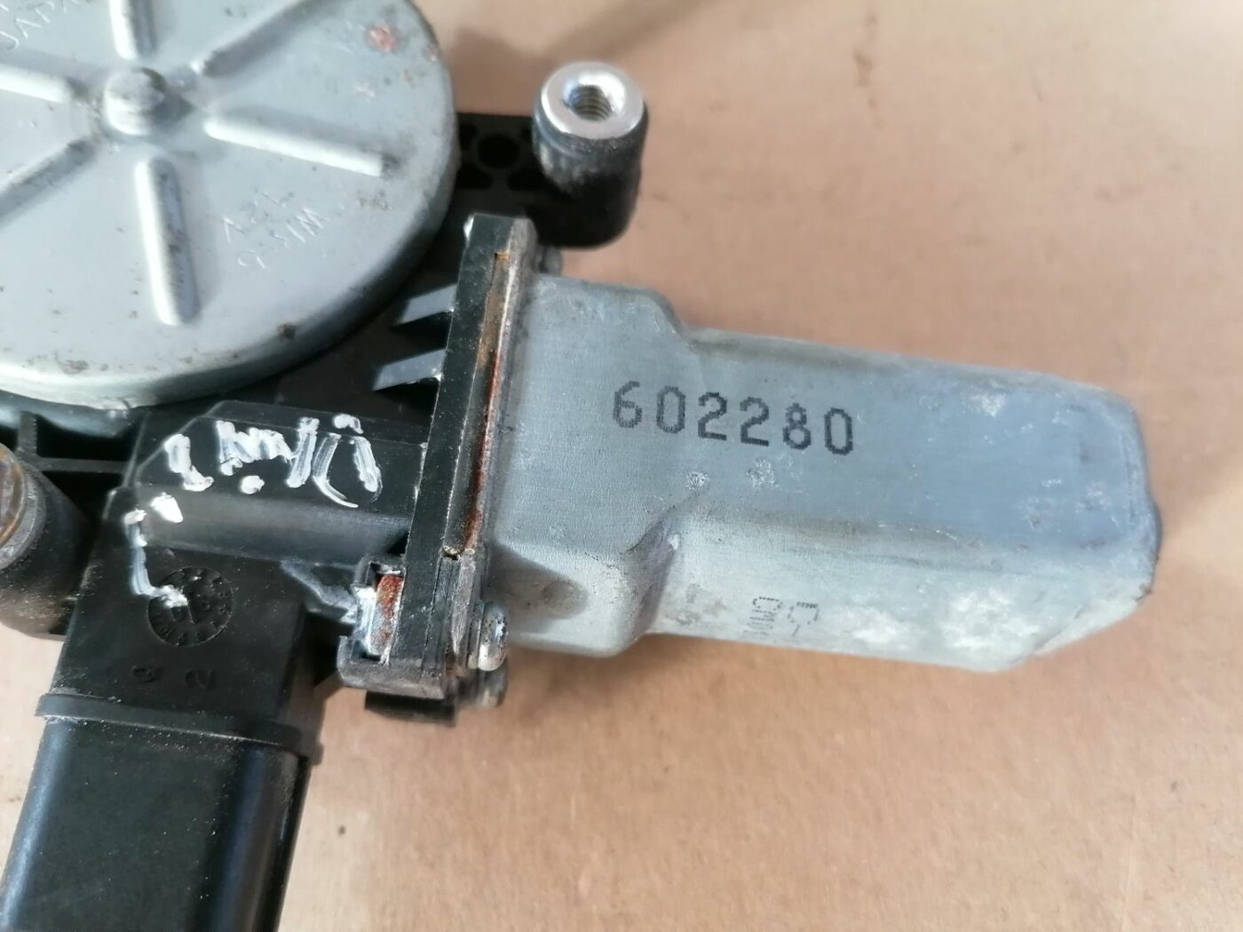 Stikla pacelšanas mehānisms priekšējais kreisais priekš HONDA ACCORD 2003 SILVER 7 Stikla pacelšanas mehānisms priekšējais kreisais priekš HONDA ACCORD 2003 SILVER