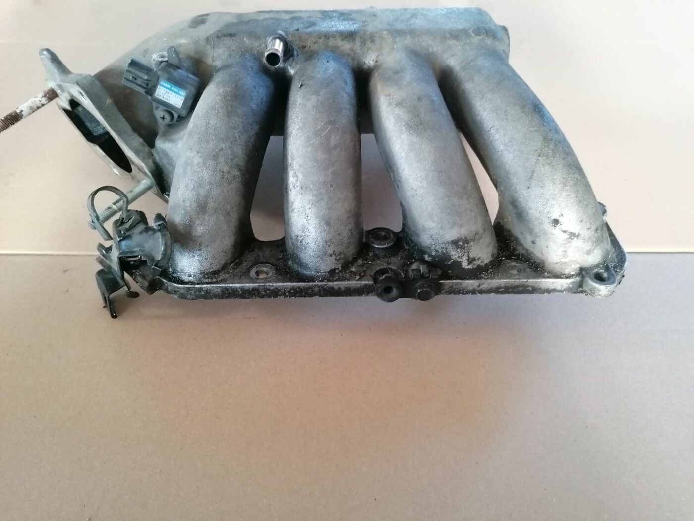 Ieplūdes kolektors priekš HONDA ACCORD 2003 SILVER 2 Ieplūdes kolektors priekš HONDA ACCORD 2003 SILVER