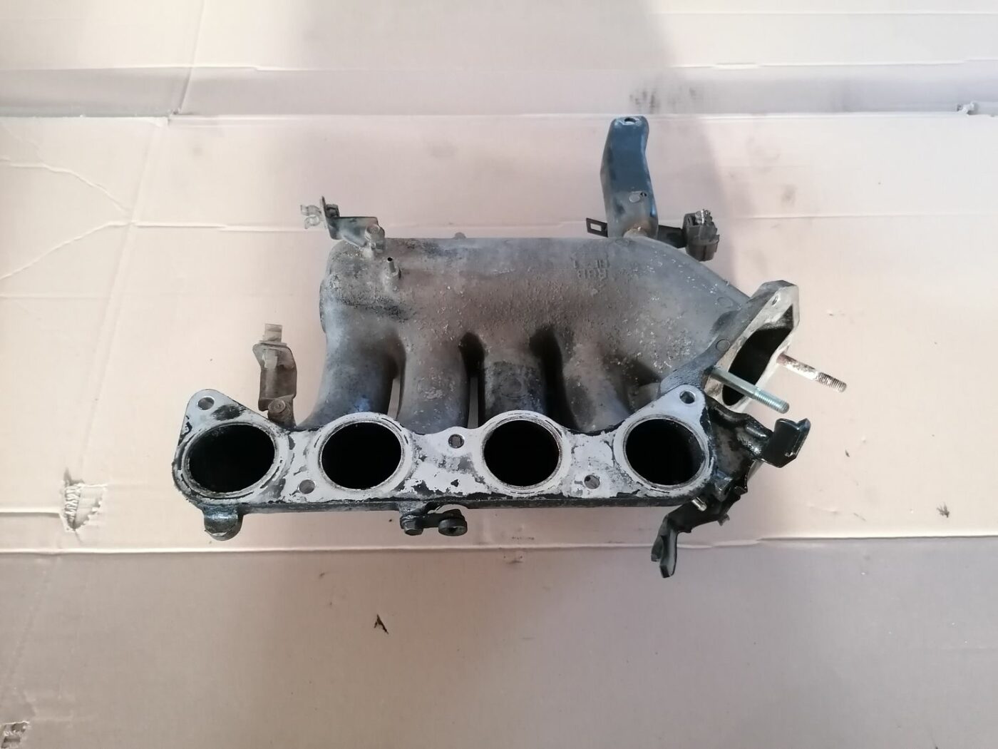 Ieplūdes kolektors priekš HONDA ACCORD 2003 SILVER 7 Ieplūdes kolektors priekš HONDA ACCORD 2003 SILVER