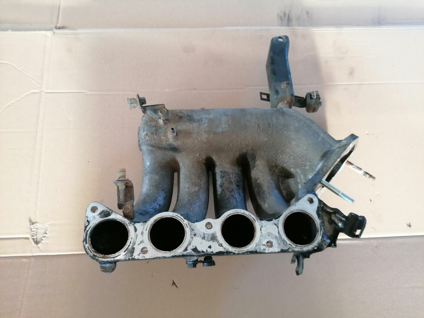 Ieplūdes kolektors priekš HONDA ACCORD 2003 SILVER 4 Ieplūdes kolektors priekš HONDA ACCORD 2003 SILVER