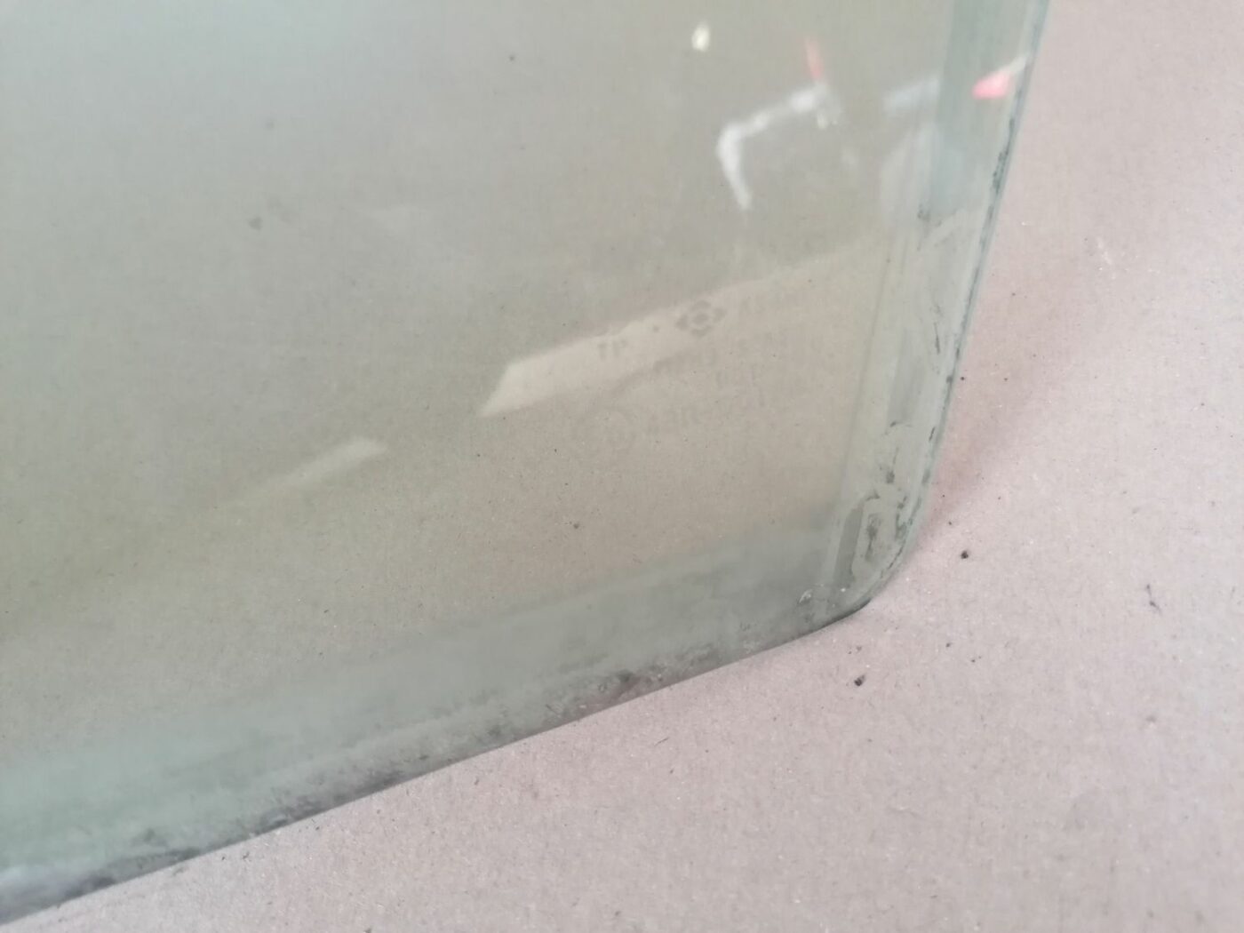 Aizmugurējo labo durvju stikls priekš HONDA ACCORD 2003 SILVER 3 Aizmugurējo labo durvju stikls priekš HONDA ACCORD 2003 SILVER