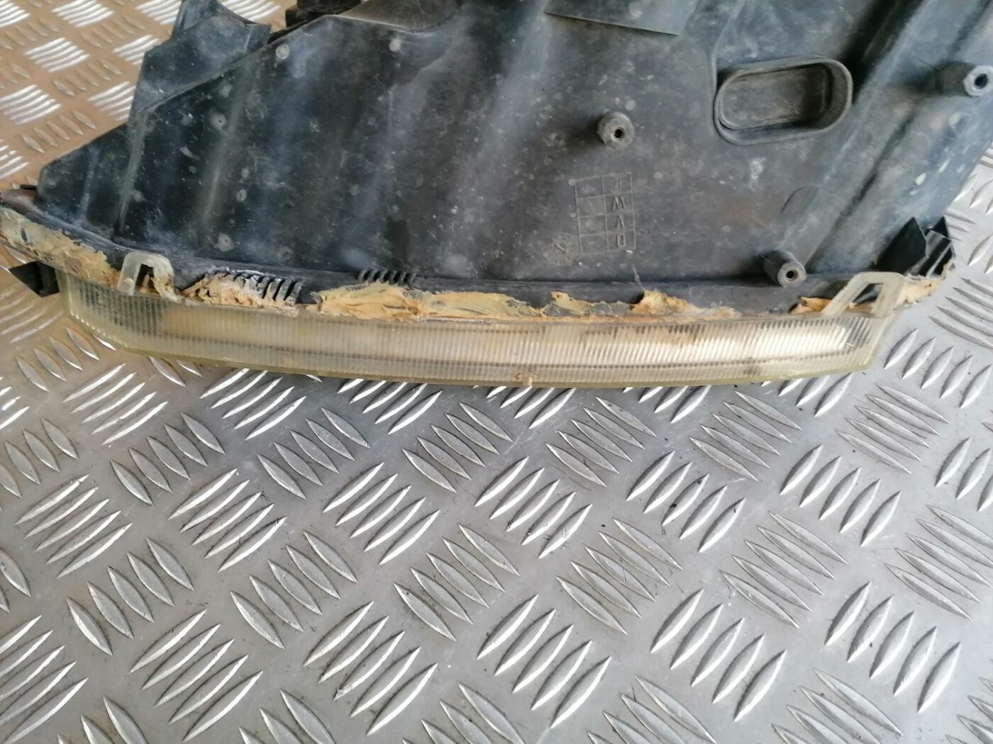 Priekšējais labais lukturis priekš OPEL VECTRA C 2002 4 Priekšējais labais lukturis priekš OPEL VECTRA C 2002