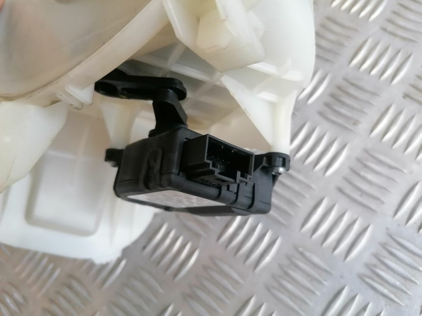 Salona sildītājs priekš OPEL VECTRA C 2002 3 Salona sildītājs priekš OPEL VECTRA C 2002