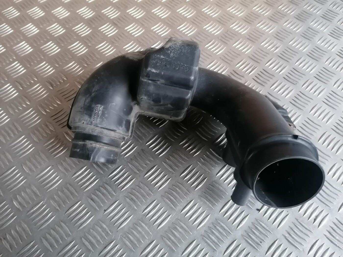 Gaisa filtra korpusa caurule priekš HONDA ACCORD 2008 2 Gaisa filtra korpusa caurule priekš HONDA ACCORD 2008