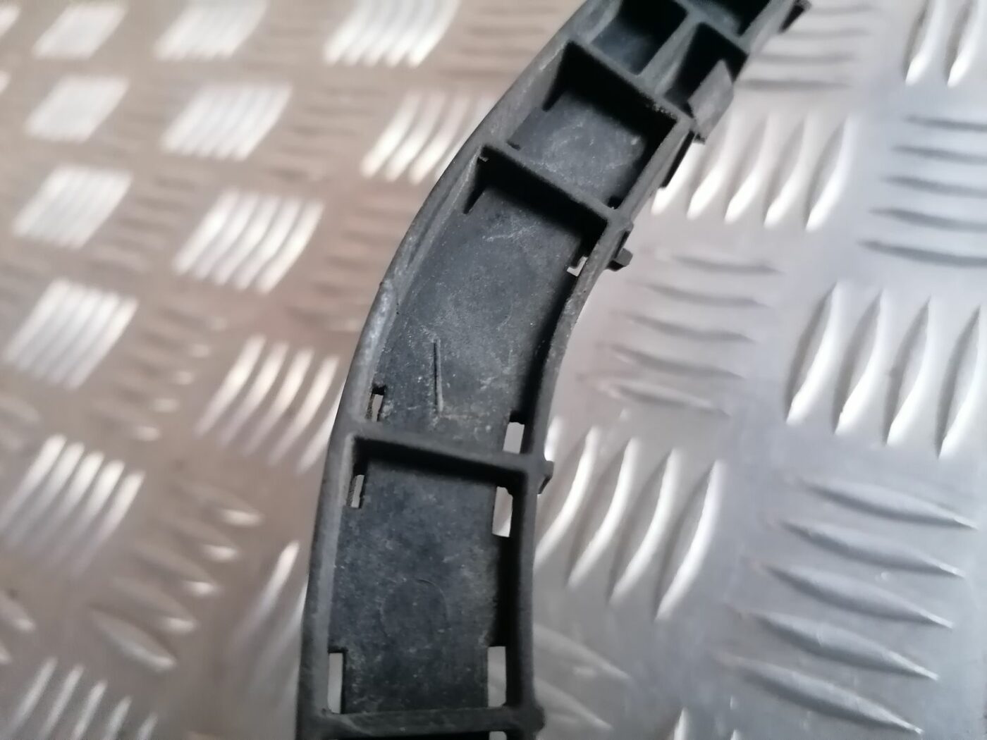 Aizmugurējā spārna un bufera stiprinājums priekš HONDA ACCORD 2008 4 Aizmugurējā spārna un bufera stiprinājums priekš HONDA ACCORD 2008