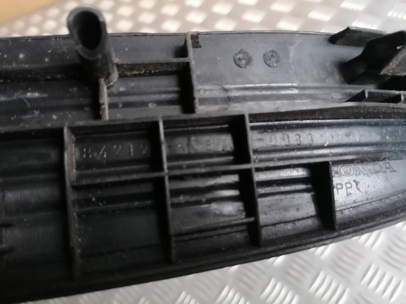 Sliekšņa aizmugurēja laba uzlika (salonā) priekš HONDA ACCORD 2008 3 Sliekšņa aizmugurēja laba uzlika (salonā) priekš HONDA ACCORD 2008