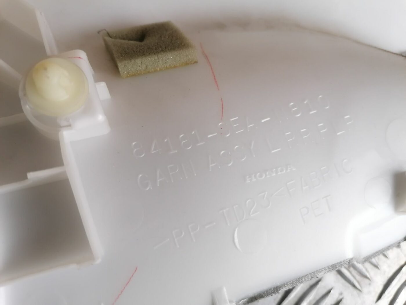 Vidējas salona statnes apdare priekš HONDA ACCORD 2008 3 Vidējas salona statnes apdare priekš HONDA ACCORD 2008