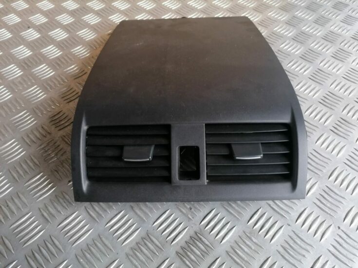 Mērinstrumentu paneļa gaisa vads, centrā priekš HONDA ACCORD 2008