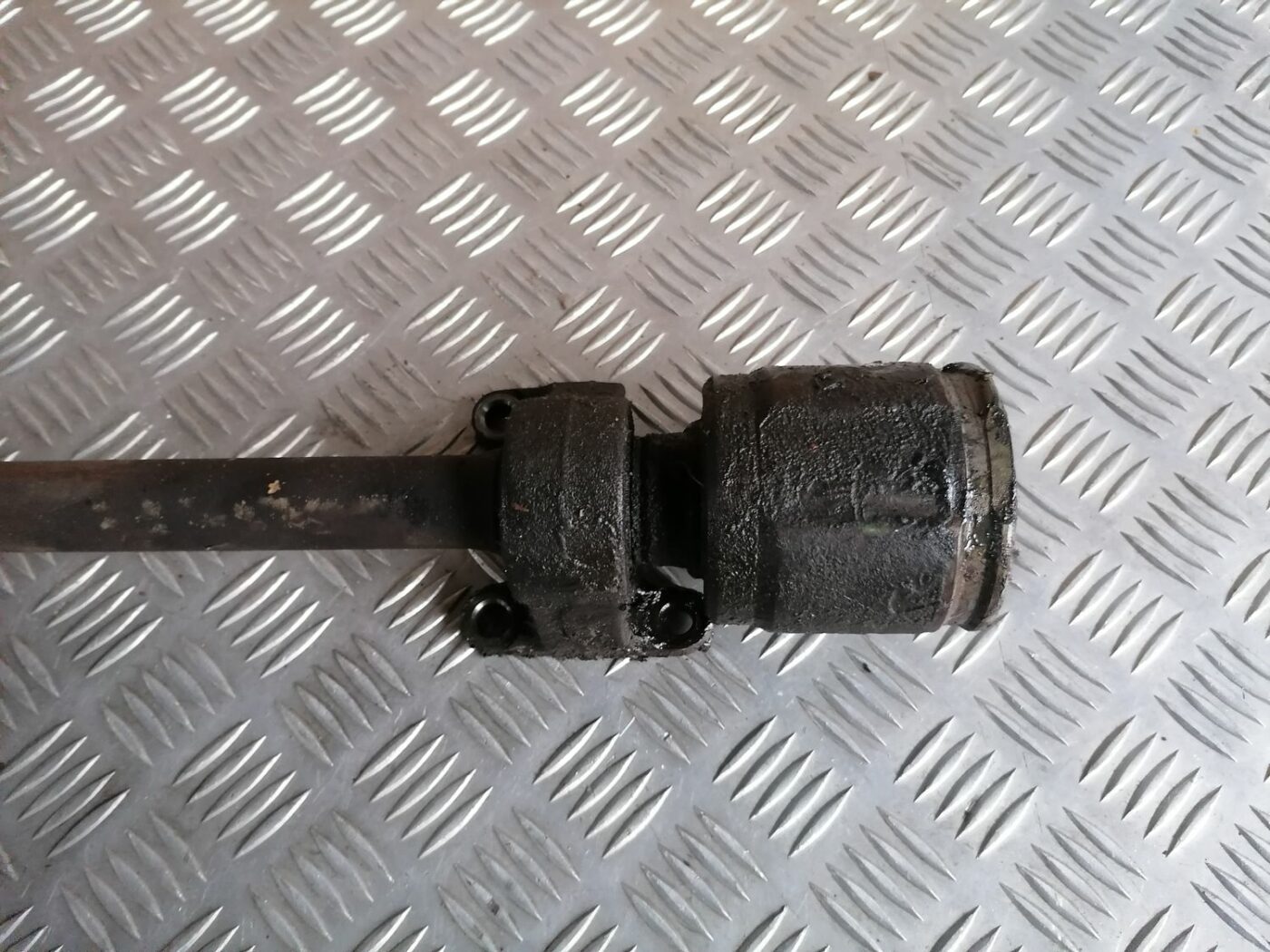 Pusass priekšēja labā priekš HONDA ACCORD 2008 5 Pusass priekšēja labā priekš HONDA ACCORD 2008