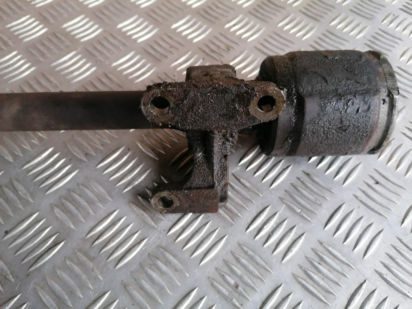 Pusass priekšēja labā priekš HONDA ACCORD 2008 3 Pusass priekšēja labā priekš HONDA ACCORD 2008