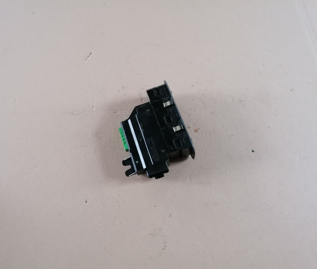 Šofera durvju slēdža pogas priekš VOLVO S60 2004 3 Šofera durvju slēdža pogas priekš VOLVO S60 2004