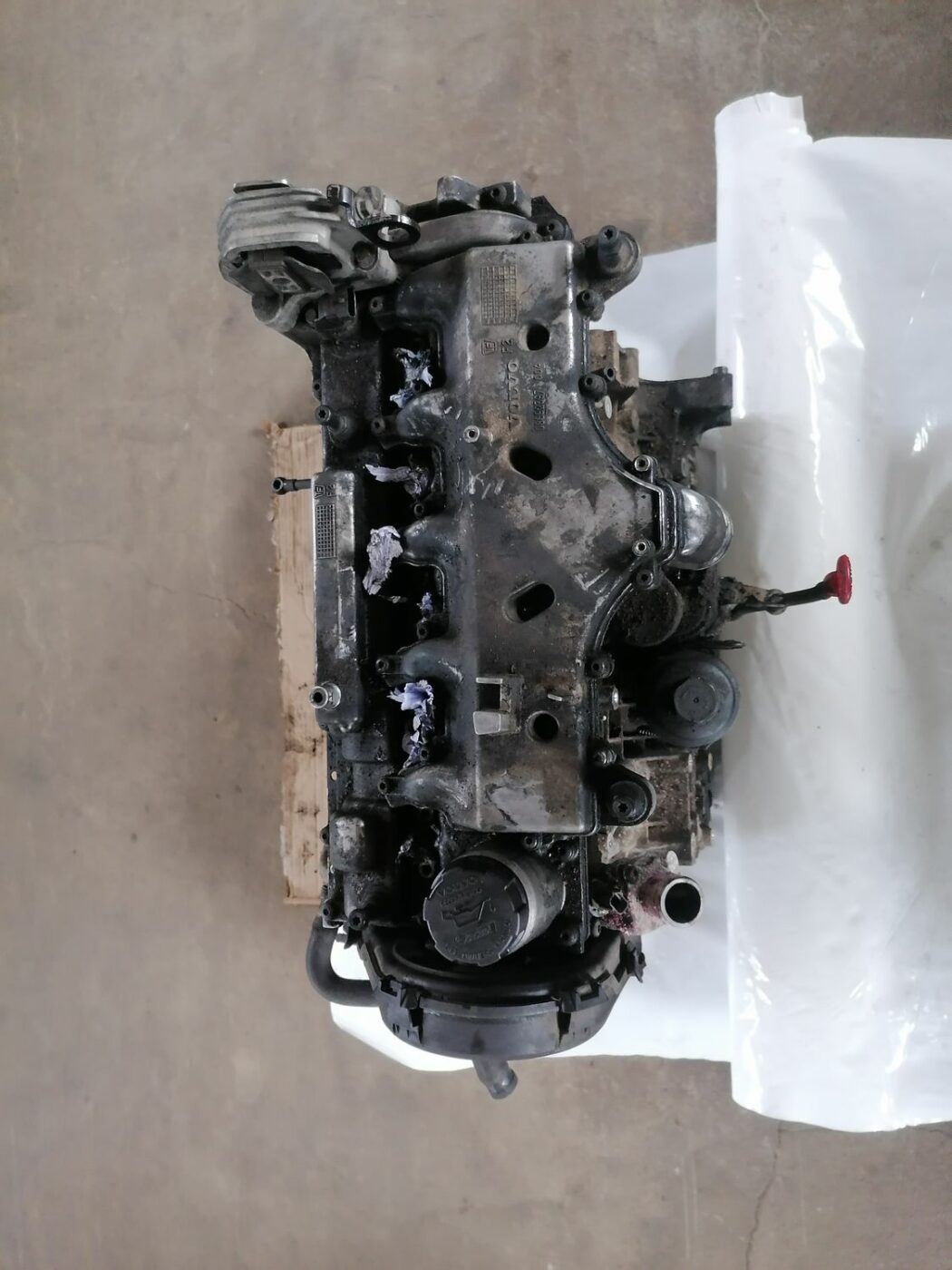 Dzinējs priekš VOLVO S60 2004 4 Dzinējs priekš VOLVO S60 2004