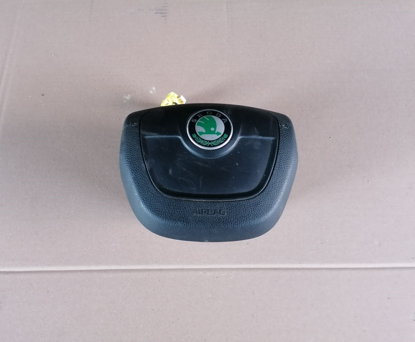 Stūres drošības spilvens priekš SKODA YETI 2012 2 Stūres drošības spilvens priekš SKODA YETI 2012