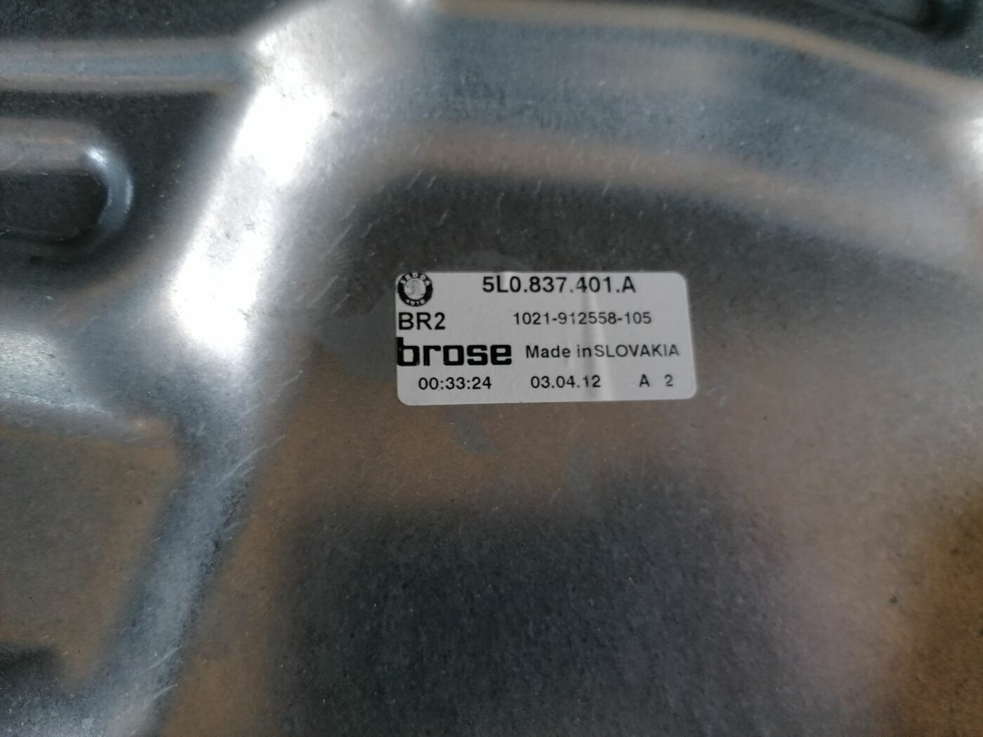 Stikla pacelšanas mehānisma panele priekš SKODA YETI 2012 5 Stikla pacelšanas mehānisma panele priekš SKODA YETI 2012