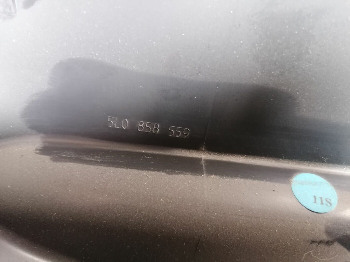 Stūres statnes putekļu aizsargs (salonā) priekš SKODA YETI 2012 4 Stūres statnes putekļu aizsargs (salonā) priekš SKODA YETI 2012