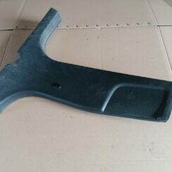 Vidējas salona statnes apdare priekš SKODA YETI 2012