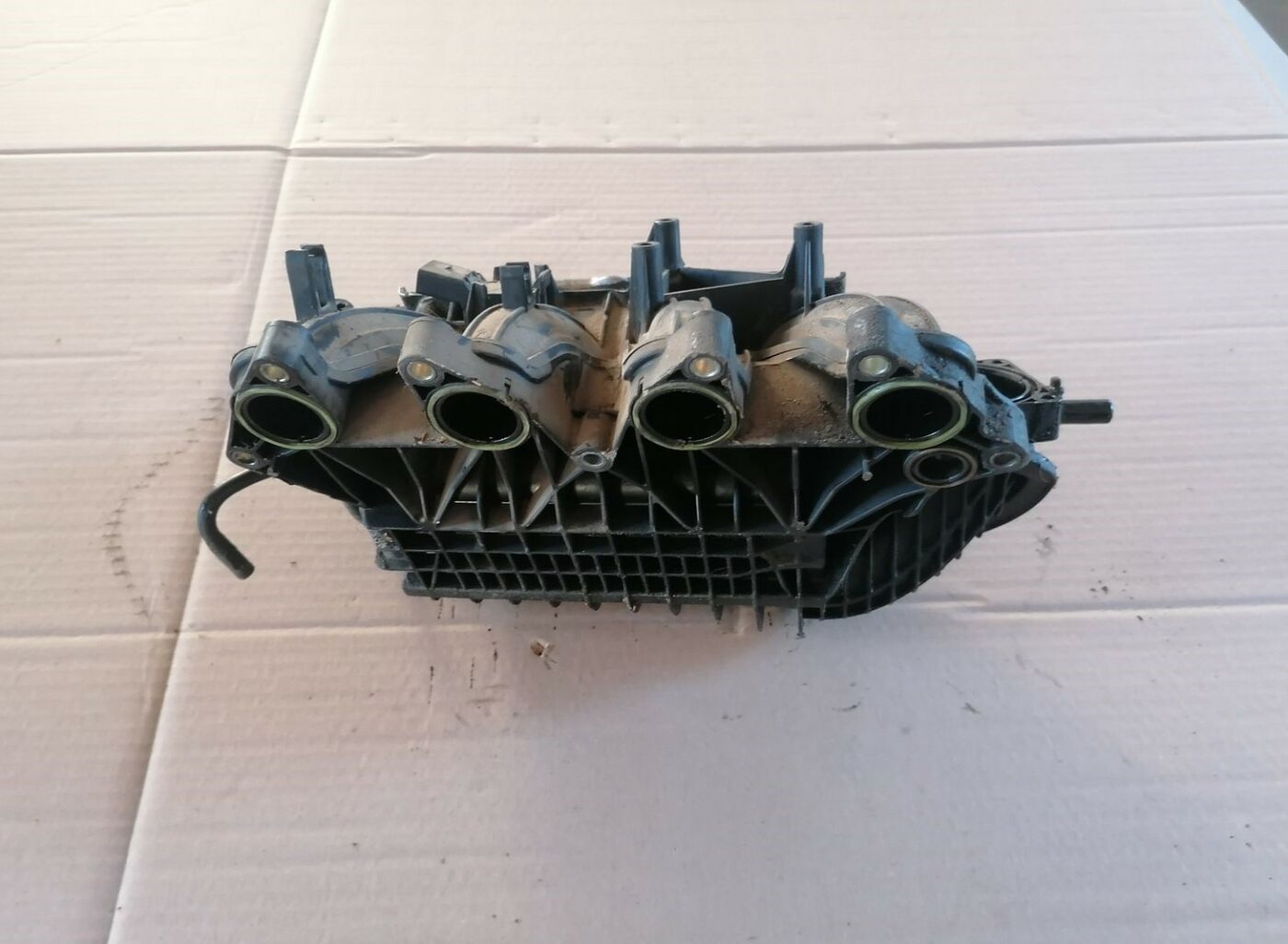 Ieplūdes kolektors priekš SKODA YETI 2012 4 Ieplūdes kolektors priekš SKODA YETI 2012