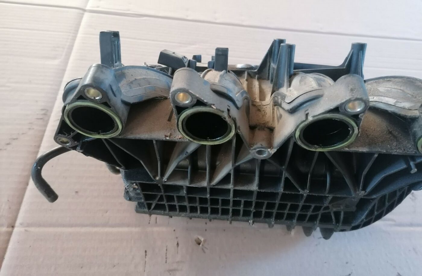 Ieplūdes kolektors priekš SKODA YETI 2012 3 Ieplūdes kolektors priekš SKODA YETI 2012