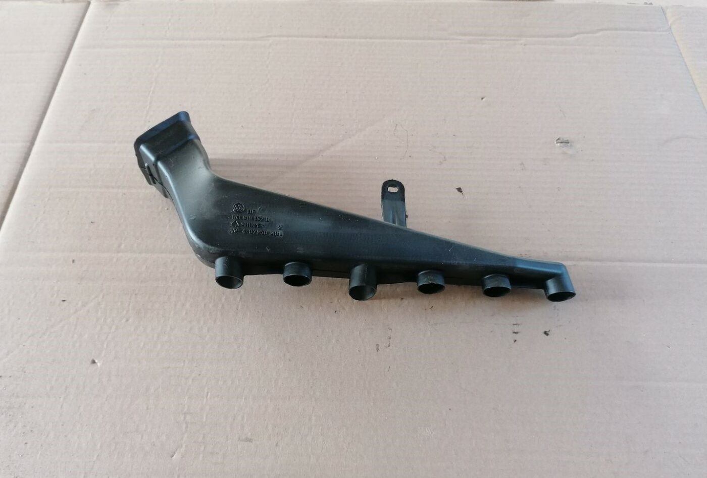 Salona gaisa vads priekš SKODA YETI 2012 1 Salona gaisa vads priekš SKODA YETI 2012