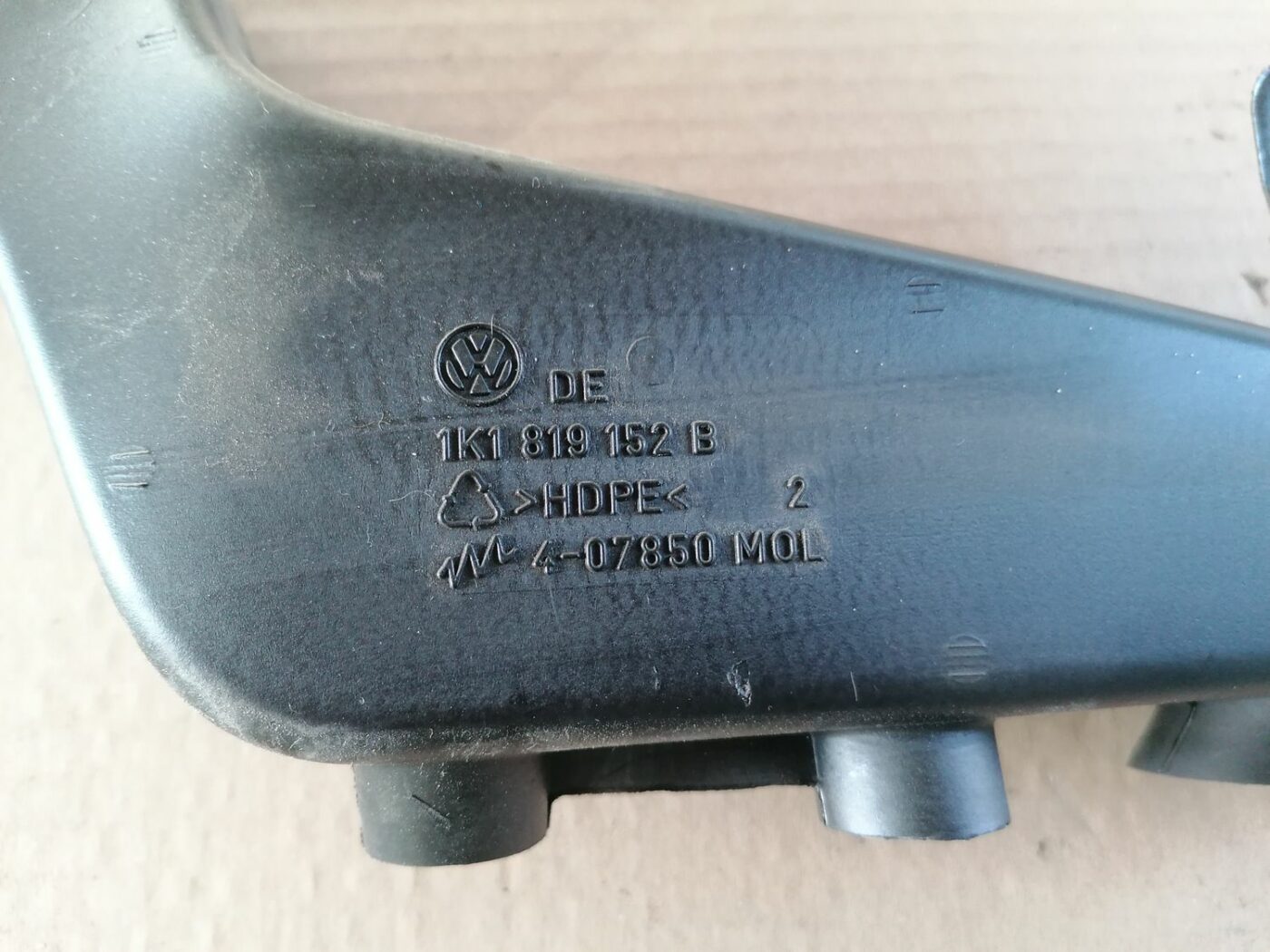 Salona gaisa vads priekš SKODA YETI 2012 4 Salona gaisa vads priekš SKODA YETI 2012