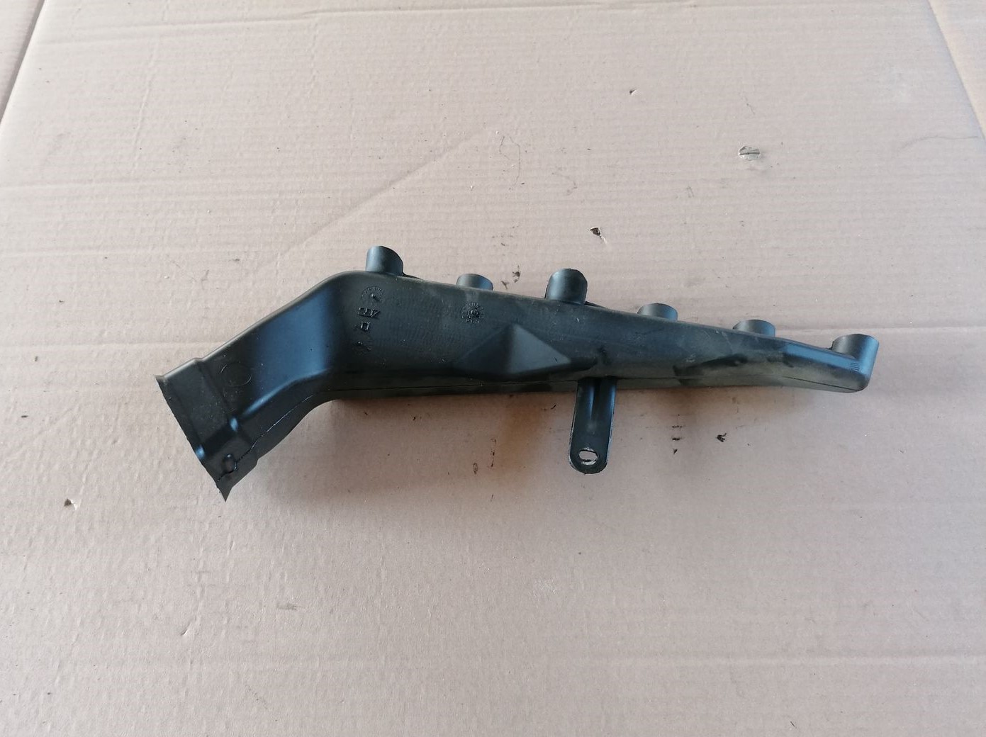 Salona gaisa vads priekš SKODA YETI 2012 3 Salona gaisa vads priekš SKODA YETI 2012