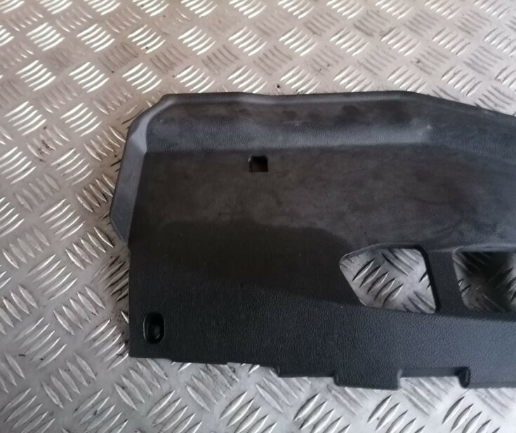 Mērinstrumentu paneļa apakšēja apdare priekš BMW 1 E87 2007 GRAPHITE 5