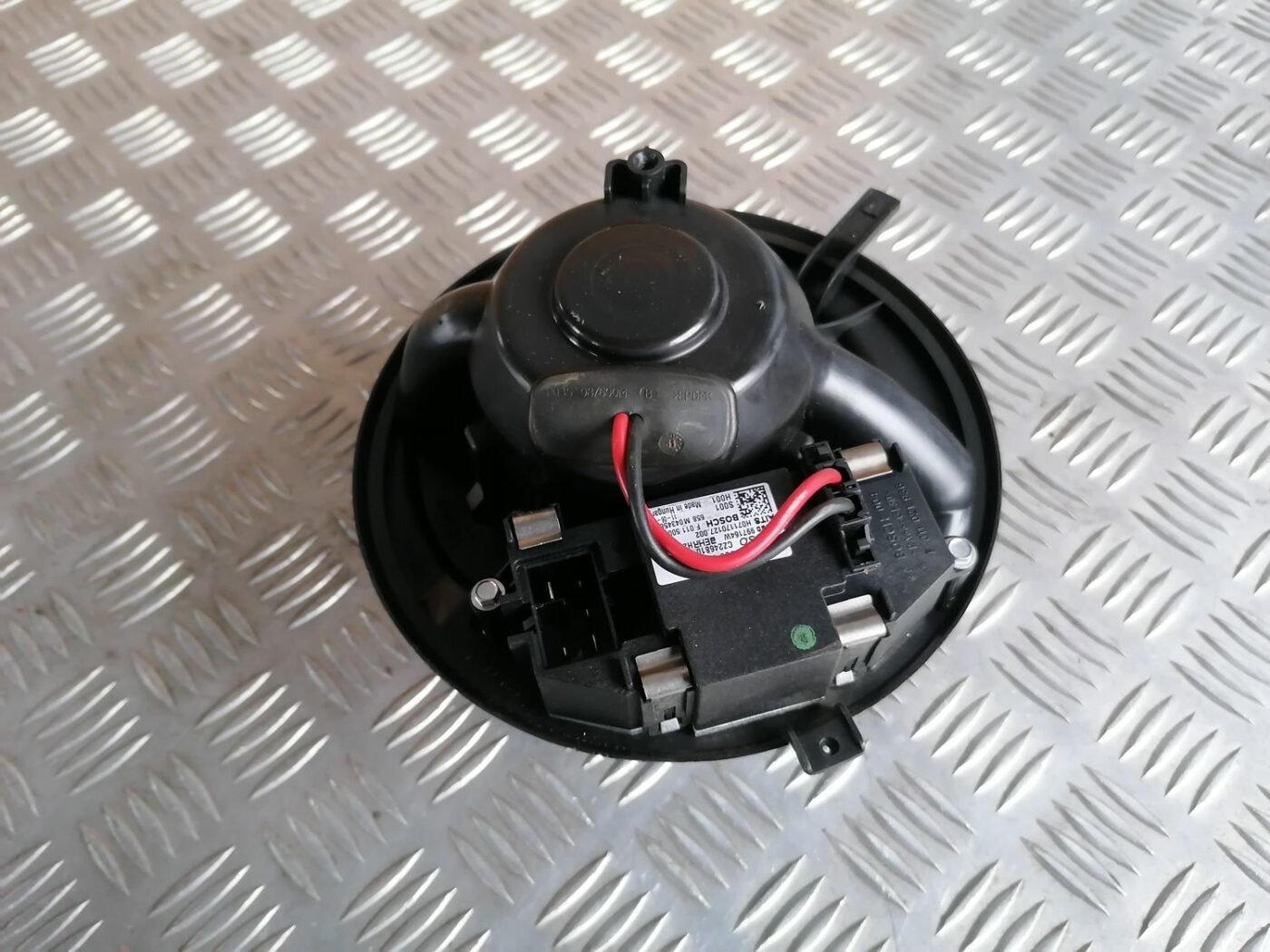 Salona ventilators priekš SKODA OCTAVIA 2012 2 Salona ventilators priekš SKODA OCTAVIA 2012