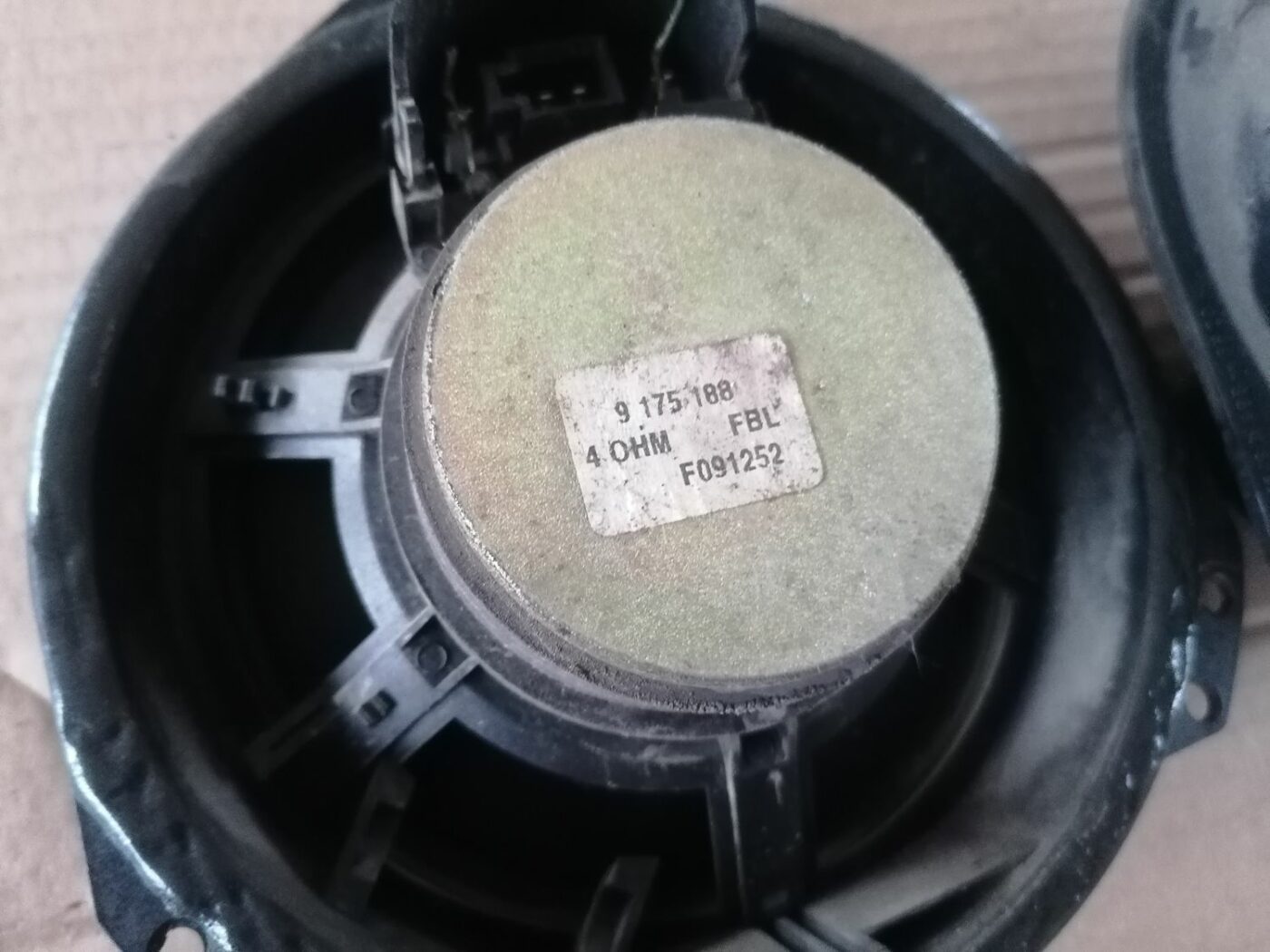 Durvju skaļrunis, apakšā priekš OPEL ZAFIRA 2002 5 Durvju skaļrunis, apakšā priekš OPEL ZAFIRA 2002