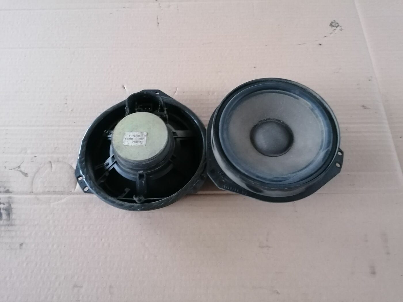 Durvju skaļrunis, apakšā priekš OPEL ZAFIRA 2002 3 Durvju skaļrunis, apakšā priekš OPEL ZAFIRA 2002