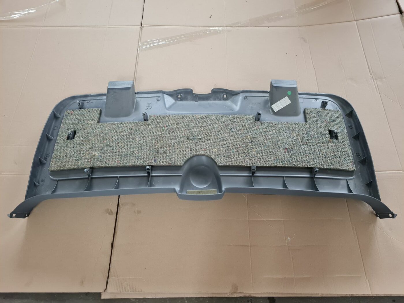 Bagāžnieka vāka liela apdare priekš PEUGEOT 307 2003 2 Bagāžnieka vāka liela apdare priekš PEUGEOT 307 2003