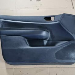 Priekšējo kreiso durvju apdare priekš PEUGEOT 307 2003