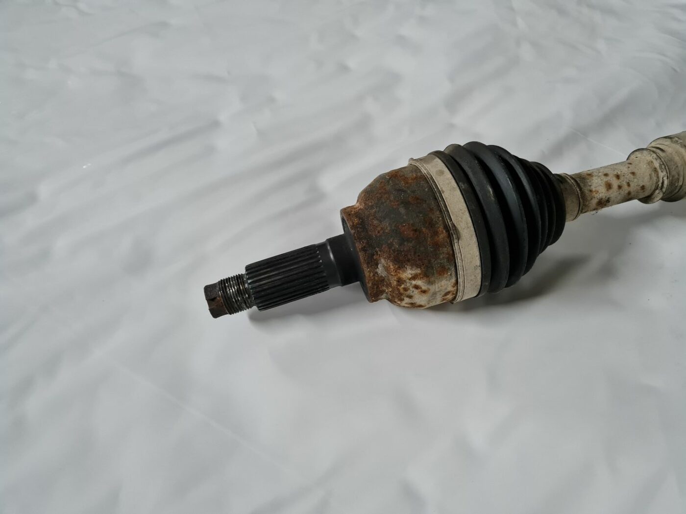 Pusass priekšējā kreisā priekš MAZDA 3 2007 2 Pusass priekšējā kreisā priekš MAZDA 3 2007