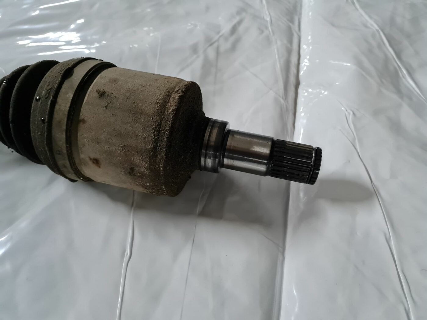 Pusass priekšējā kreisā priekš MAZDA 3 2007 3 Pusass priekšējā kreisā priekš MAZDA 3 2007