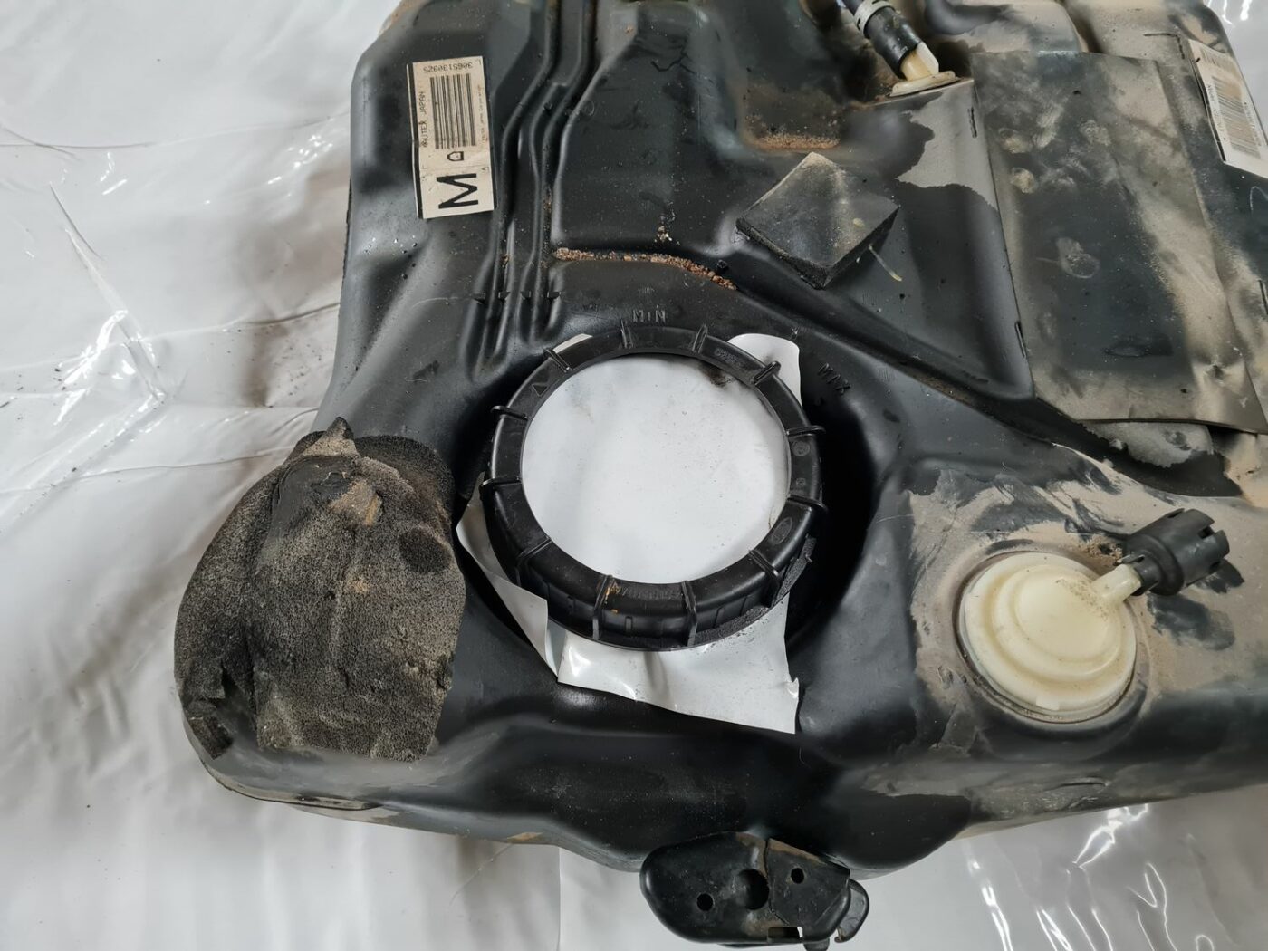 Degvielas tvertne priekš MAZDA 3 2007 2 Degvielas tvertne priekš MAZDA 3 2007