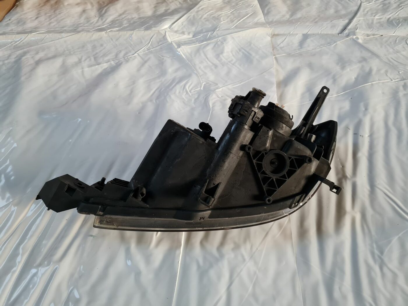 Priekšējais labais lukturis priekš MAZDA 3 2007 3 Priekšējais labais lukturis priekš MAZDA 3 2007