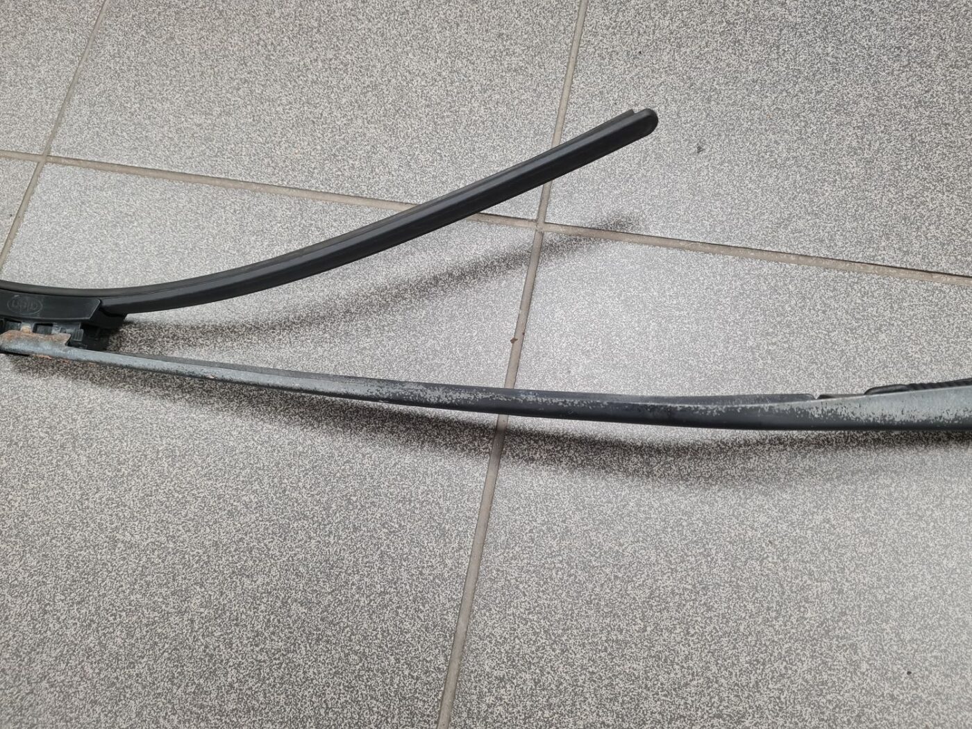 Vējstikla slotu turētājs priekš CITROEN C4 2006-2 11 Vējstikla slotu turētājs priekš CITROEN C4 2006-2