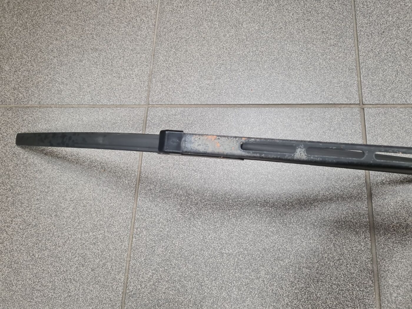 Vējstikla slotu turētājs priekš CITROEN C4 2006-2 8 Vējstikla slotu turētājs priekš CITROEN C4 2006-2